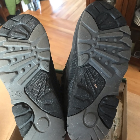 Kids size 3 Kamik winter boots - Picture 3 of 4